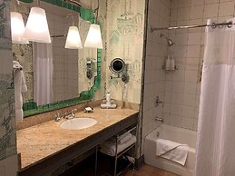 The Royal Sonesta Portland Downtown