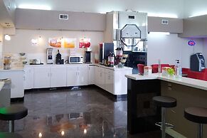 Econo Lodge Inn & Suites West - Energy Corridor