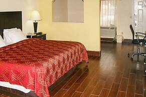 Econo Lodge Inn & Suites West - Energy Corridor