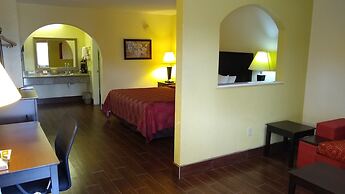 Econo Lodge Inn & Suites West - Energy Corridor