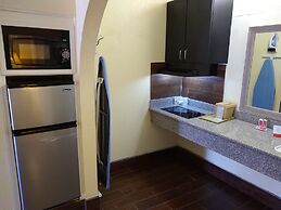 Econo Lodge Inn & Suites West - Energy Corridor