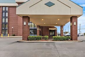 Sonesta Essential Houston Hobby Airport