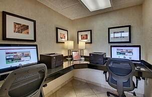 Sonesta Essential Houston Hobby Airport