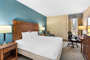 Sonesta Essential Houston Hobby Airport