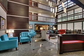 Heritage Inn & Suites The Woodlands, Trademark by Wyndham