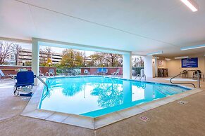 Heritage Inn & Suites The Woodlands, Trademark by Wyndham