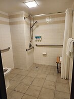 Heritage Inn & Suites The Woodlands, Trademark by Wyndham