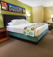 Heritage Inn & Suites The Woodlands, Trademark by Wyndham