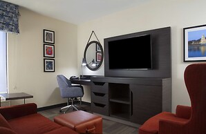Hampton Inn Charleston-Southridge