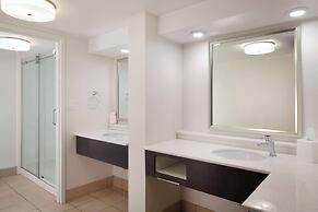 Hampton Inn Charleston-Southridge