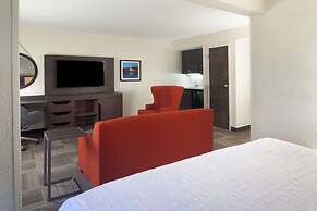 Hampton Inn Charleston-Southridge