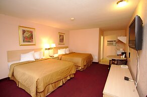 Niagara Lodge & Suites