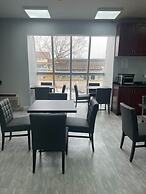 Niagara Lodge & Suites