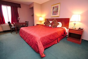 Niagara Lodge & Suites