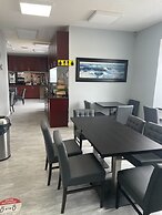 Niagara Lodge & Suites