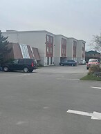 Niagara Lodge & Suites