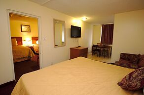 Niagara Lodge & Suites