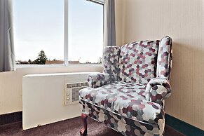 Niagara Lodge & Suites