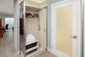 Courtyard Charleston Waterfront by Marriott