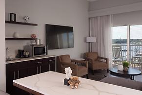 Courtyard Charleston Waterfront by Marriott