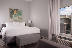 Courtyard Charleston Waterfront by Marriott