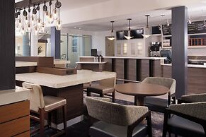 Courtyard Charleston Waterfront by Marriott