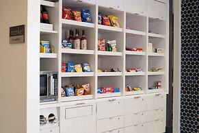 Courtyard Charleston Waterfront by Marriott