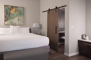 Courtyard Charleston Waterfront by Marriott