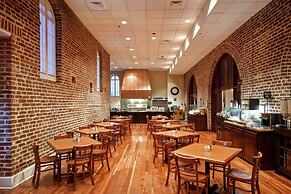 Embassy Suites by Hilton Charleston Historic District