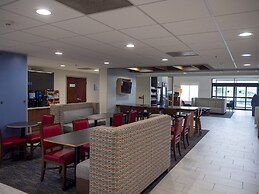 Holiday Inn Express & Suites Greenville Airport by IHG