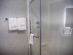 Holiday Inn Express & Suites Greenville Airport by IHG