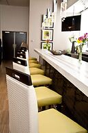 The Hollis Halifax a DoubleTree Suites by Hilton Hotel