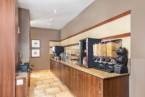 Quality Inn and Suites Winnipeg