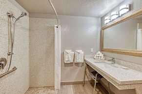 Amanzi Hotel, Ascend Hotel Collection