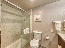 Amanzi Hotel, an Ascend Collection Hotel