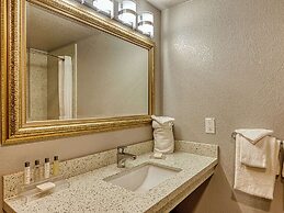 Amanzi Hotel, Ascend Hotel Collection