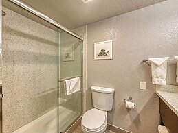 Amanzi Hotel, Ascend Hotel Collection