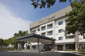 Courtyard by Marriott Austin South