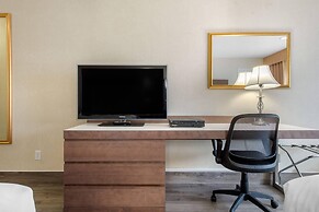 Quality Inn & Suites Gatineau