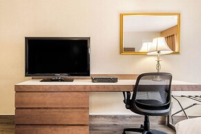 Quality Inn & Suites Gatineau