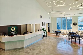 Quality Inn & Suites Gatineau