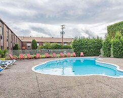 Quality Inn & Suites Gatineau