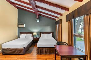 : Econo lodge Hotel Brossard