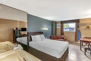 : Econo lodge Hotel Brossard
