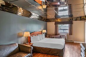 : Econo lodge Hotel Brossard