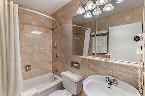 : Econo lodge Hotel Brossard