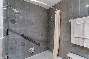 : Econo lodge Hotel Brossard