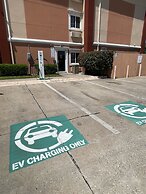 Baymont by Wyndham Dallas/ Love Field