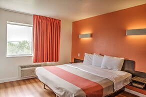 Motel 6 Dallas, TX - Northwest