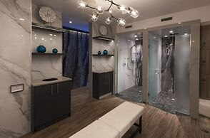 Kingfisher Oceanside Resort and Spa